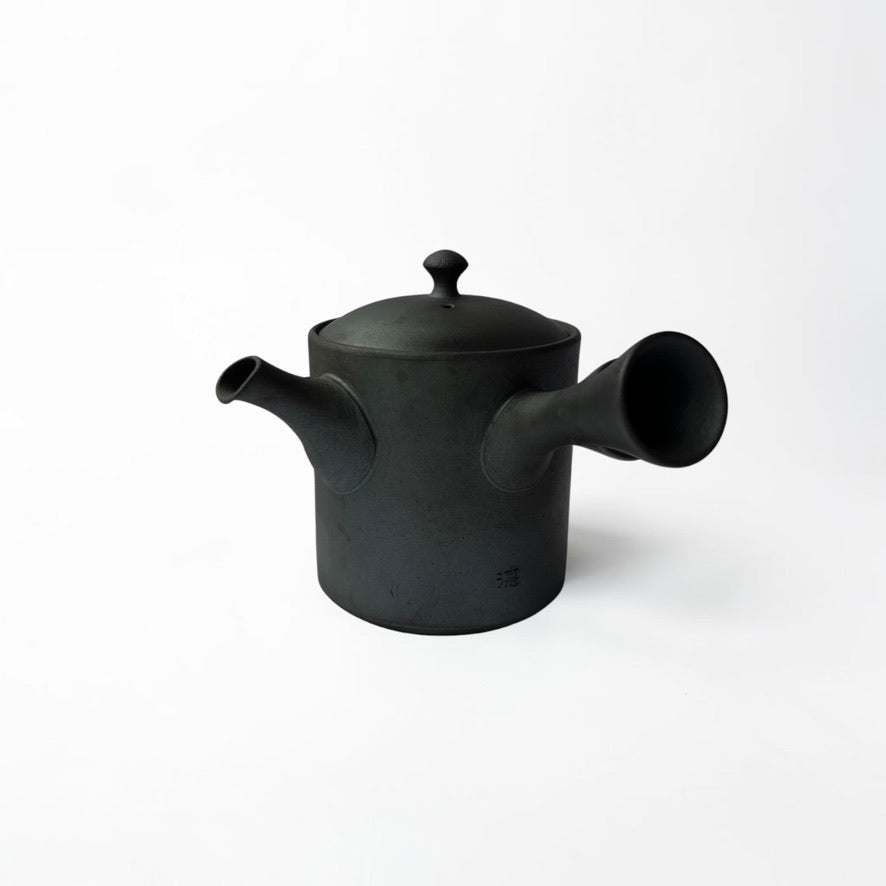 Tokuta Fujita Tea Pot