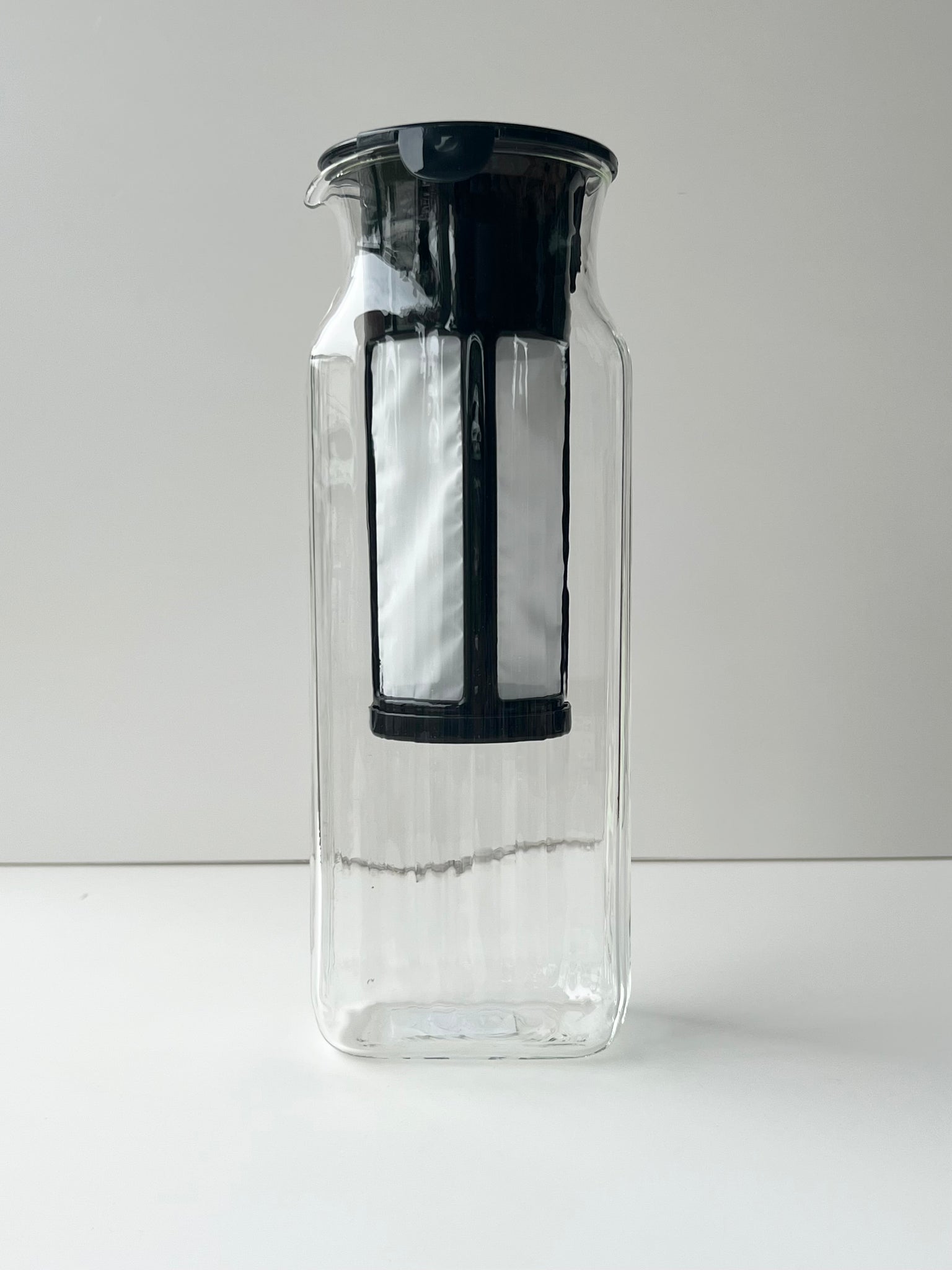 CARAFE WITH LID 1/2 LITRE 